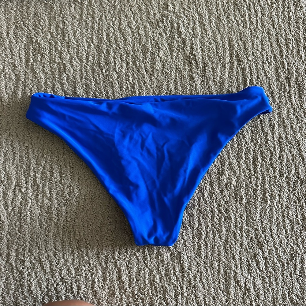 Blue Bikini Set - Picture 4 of 5